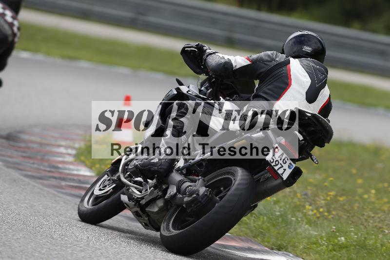 /37 28.07.2025 Dunlop Ride und Test Day ADR/Trackday Erfahren gelb Trackday schnell  rot/76